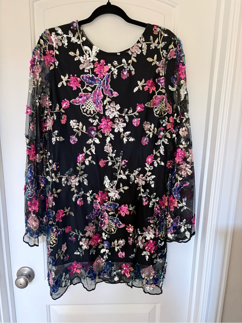 Oster Black Floral Sequin Long-Sleeve Dress
